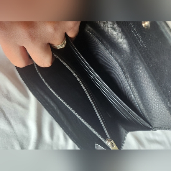 Salvatore Ferragamo Wallet - Picture 5 of 8